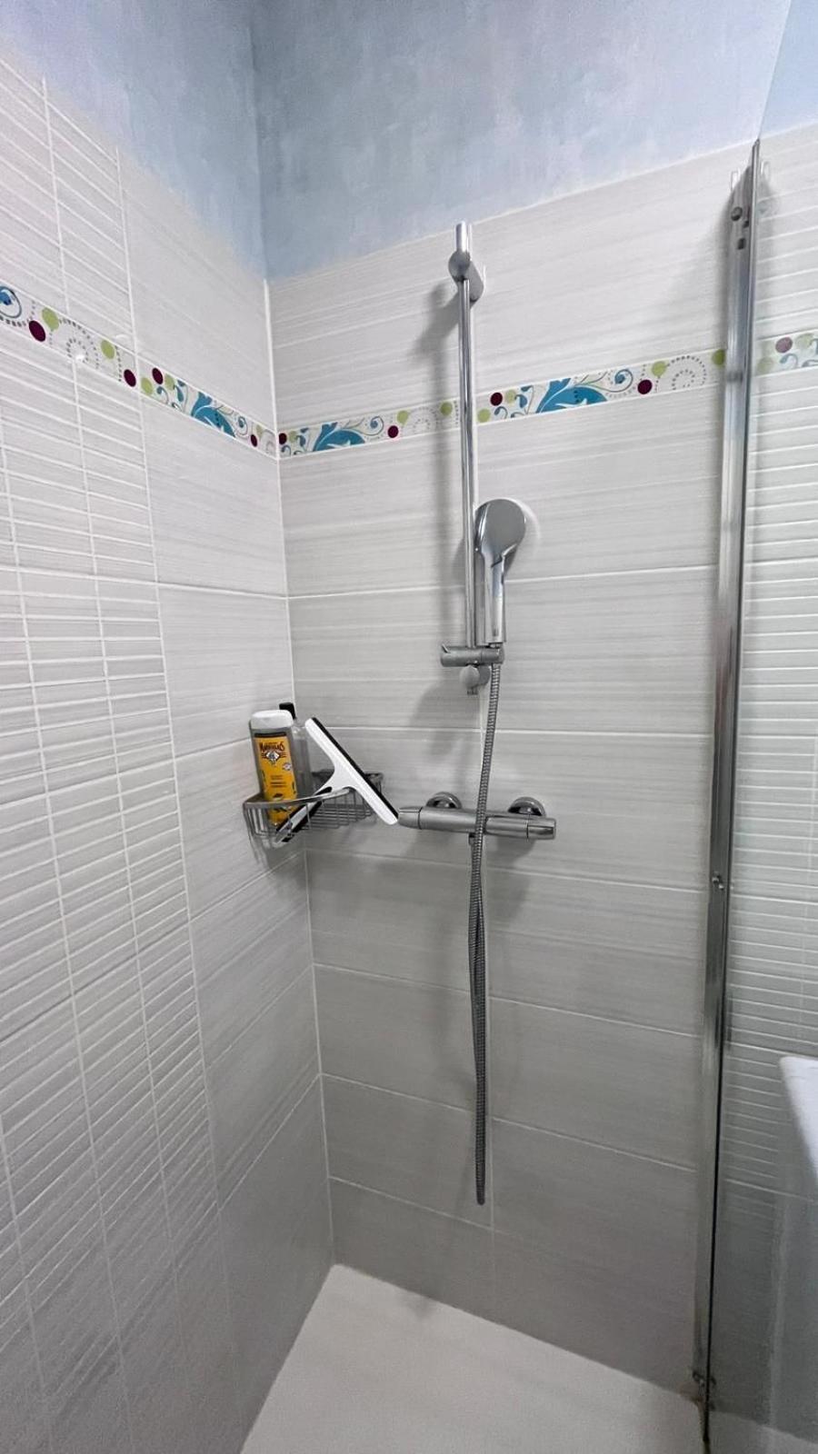 Appartement Climatise Avec Parking A אלבי מראה חיצוני תמונה